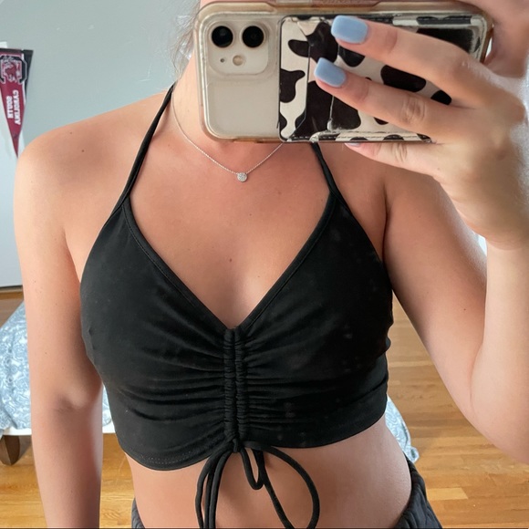 White Fox Boutique Tops - Black Scrunch Front Crop Tank